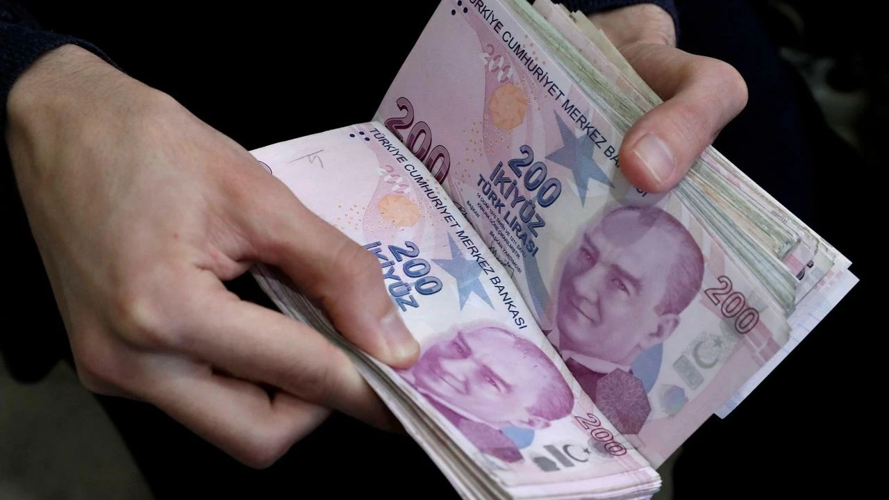 Antalya’da Asgari Ücrete Ara Zam Tartışmaları Gündemde