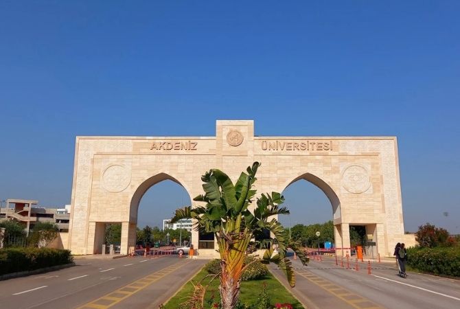 Akdeniz Üniversitesi’nde Genel Mezuniyet Töreni İptal Edildi!