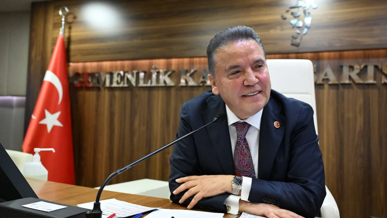 Başkan Muhittin Böcek’e Başarılı Anjiyo!