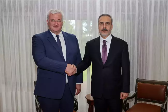 Hakan Fidan’dan Zirve Öncesi Stratejik Buluşma