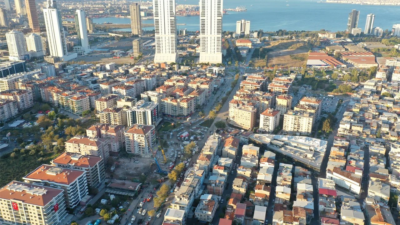 İzmirli Depremzedelerden Sert Tepki!