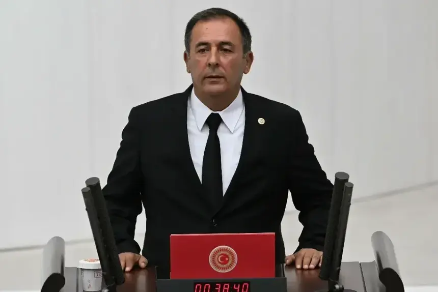 Akdeniz Üniversitesi’nde Mezuniyet Krizi TBMM Gündeminde